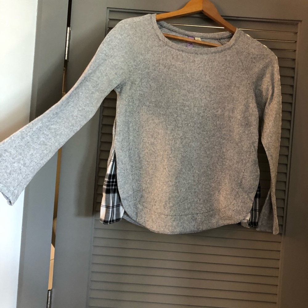 Francesca’s Top with Plaid Accent